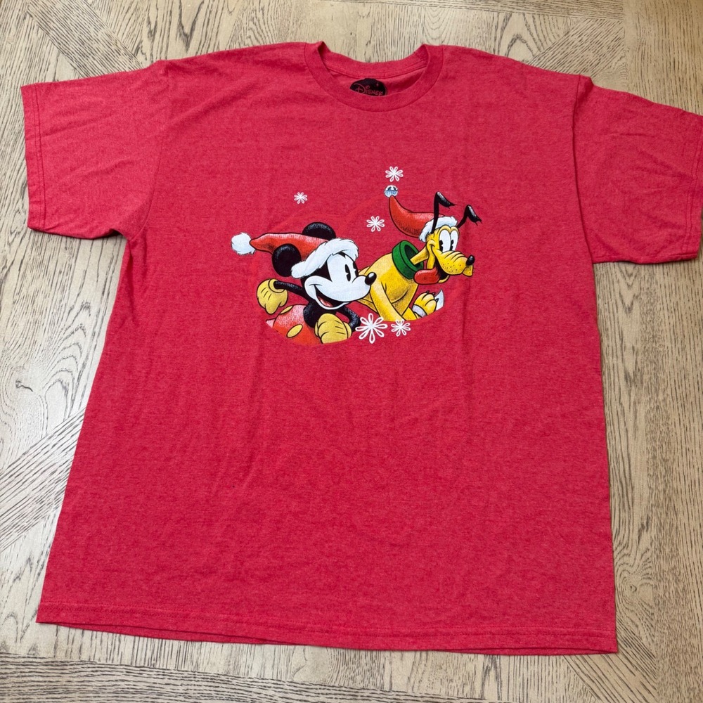 Disney XL Red Mickey &‎ Pluto Christmas Graphic T-Shirt Holiday Tee